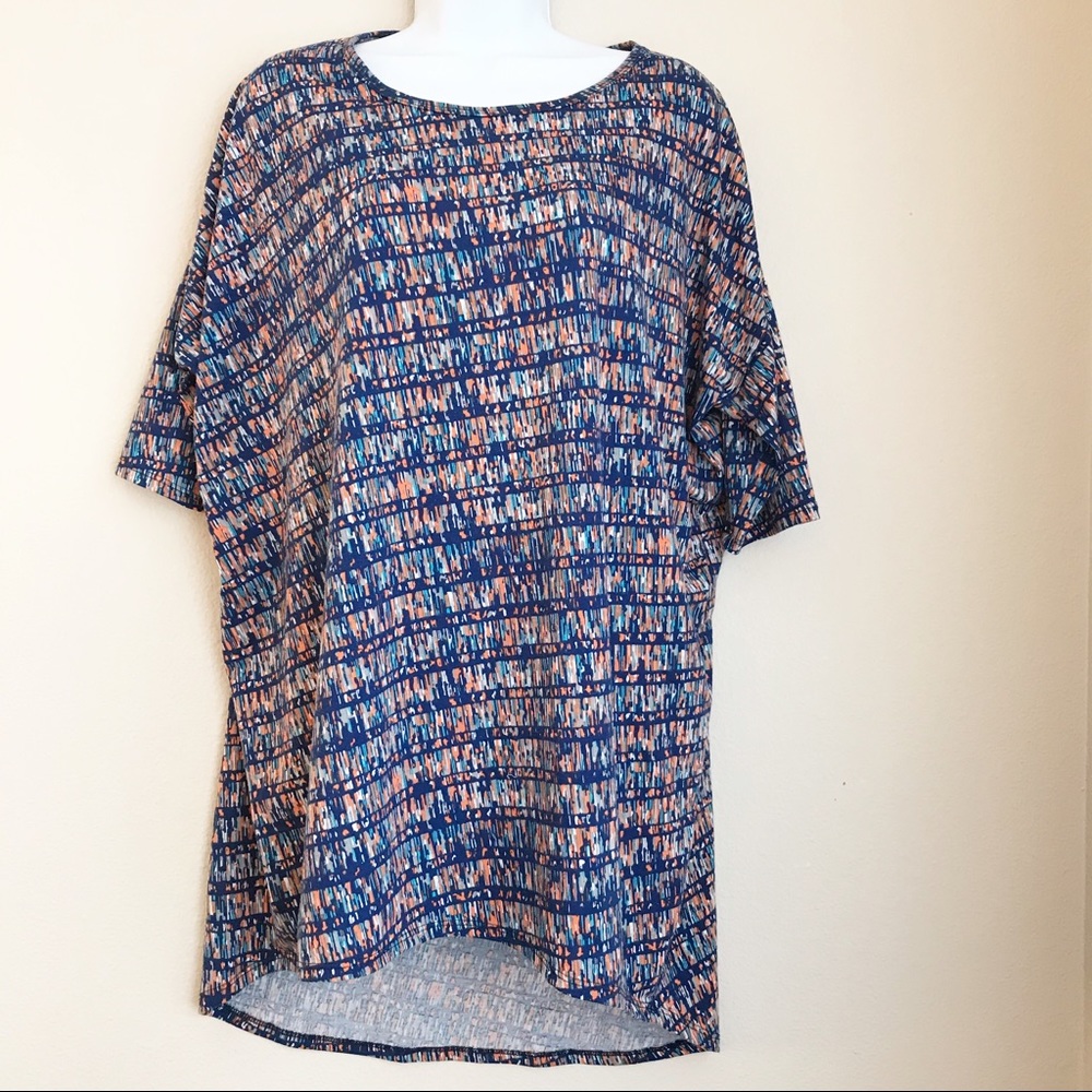LuLaRoe Irma Tunic